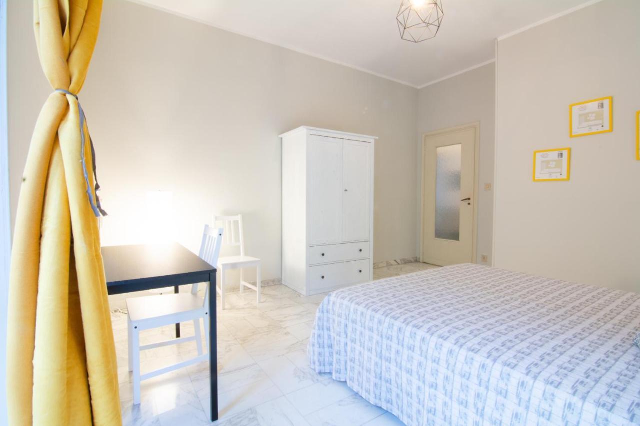 Guest House Torino Porta Nuova Турин Екстер'єр фото