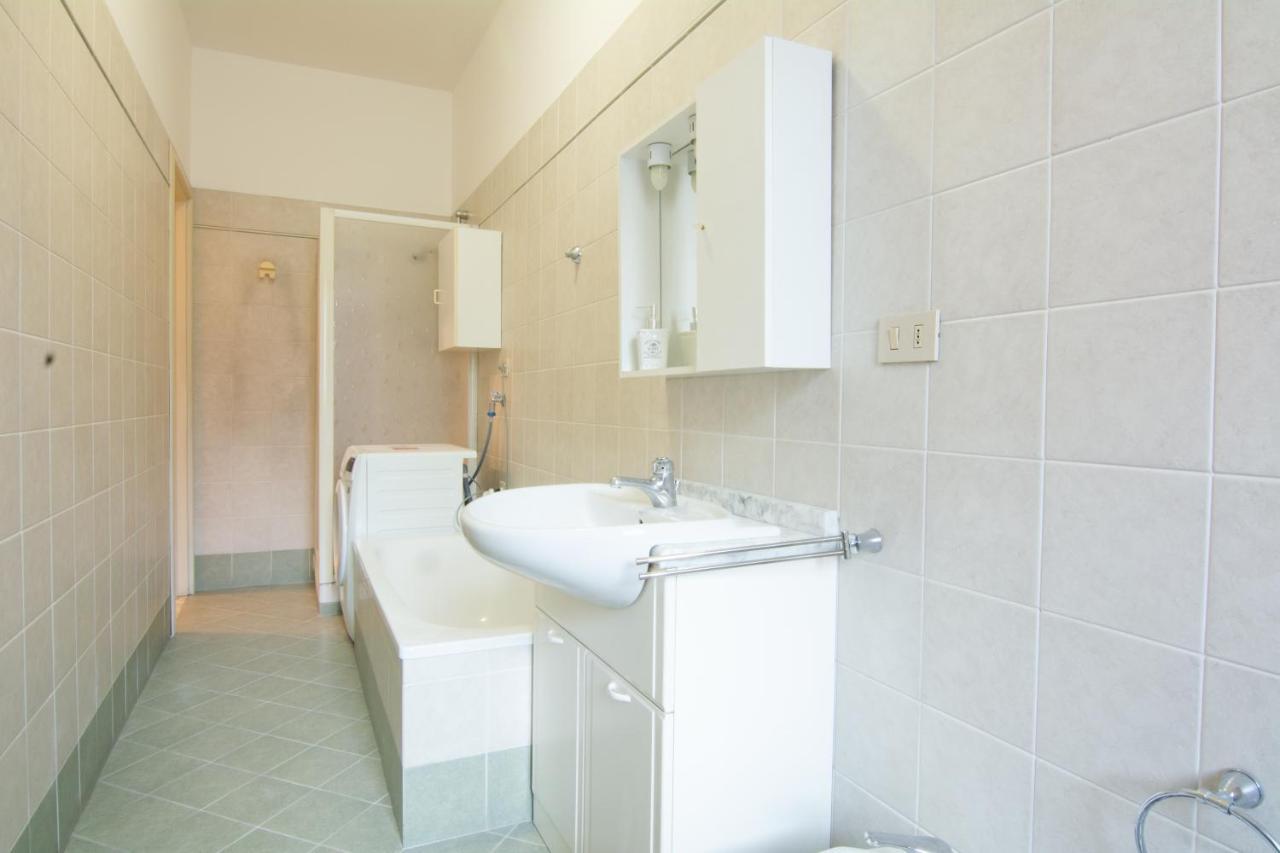Guest House Torino Porta Nuova Турин Екстер'єр фото