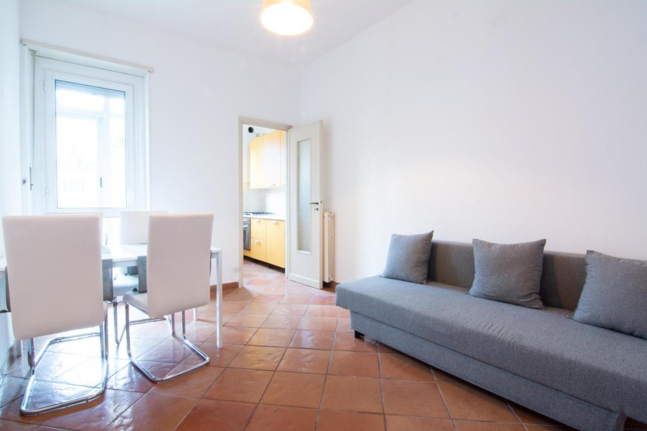 Guest House Torino Porta Nuova Турин Екстер'єр фото